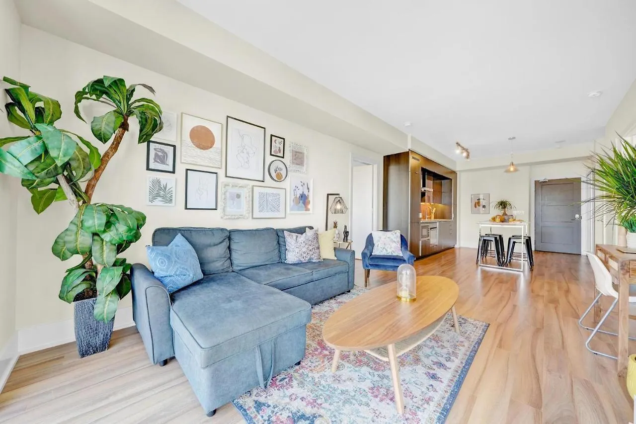 Apartment The Diamond Collection - Family Friendly 2 Or 3 Bedroom Suites Toronto Canada