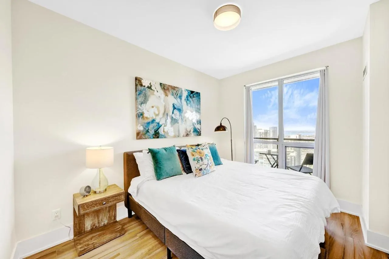 The Diamond Collection - Family Friendly 2 Or 3 Bedroom Suites Toronto 0*,  Kanada